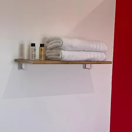 Aux Charmes 2 Отель типа 